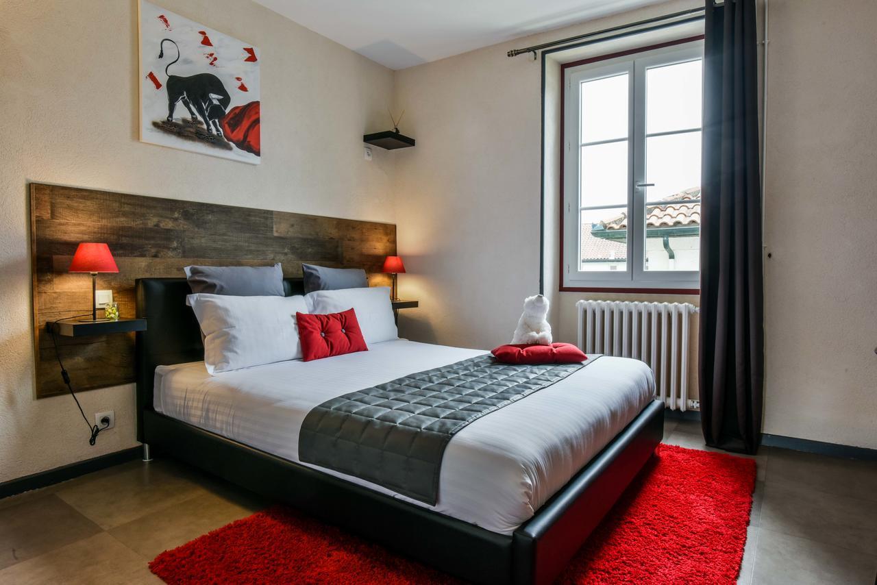 Hotel Auberge L'Estanquet Urt Luaran gambar